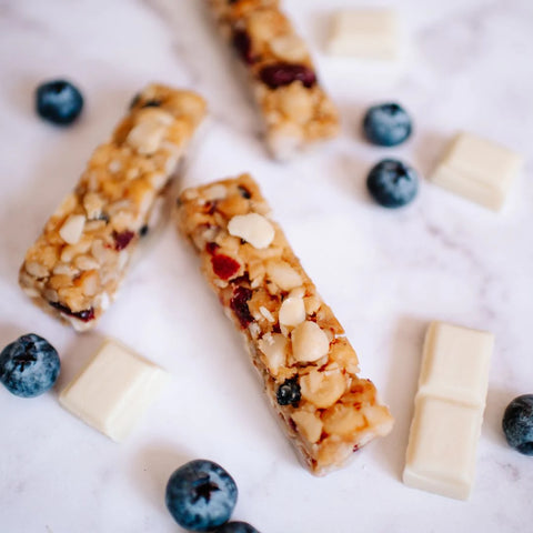 White chocolate and blueberry bar - 40g