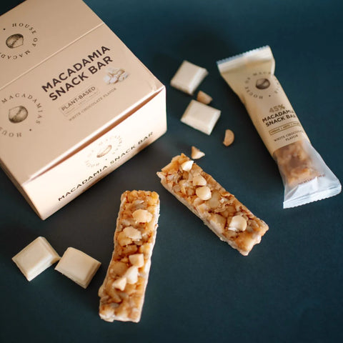 White chocolate and macadamia nut bar - 40g