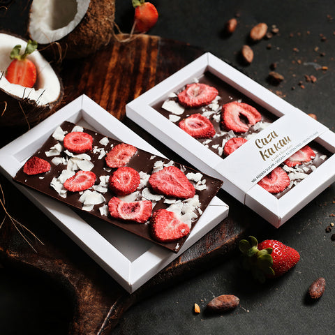 Dark chocolate bar with strawberry and coconut chips - 70g